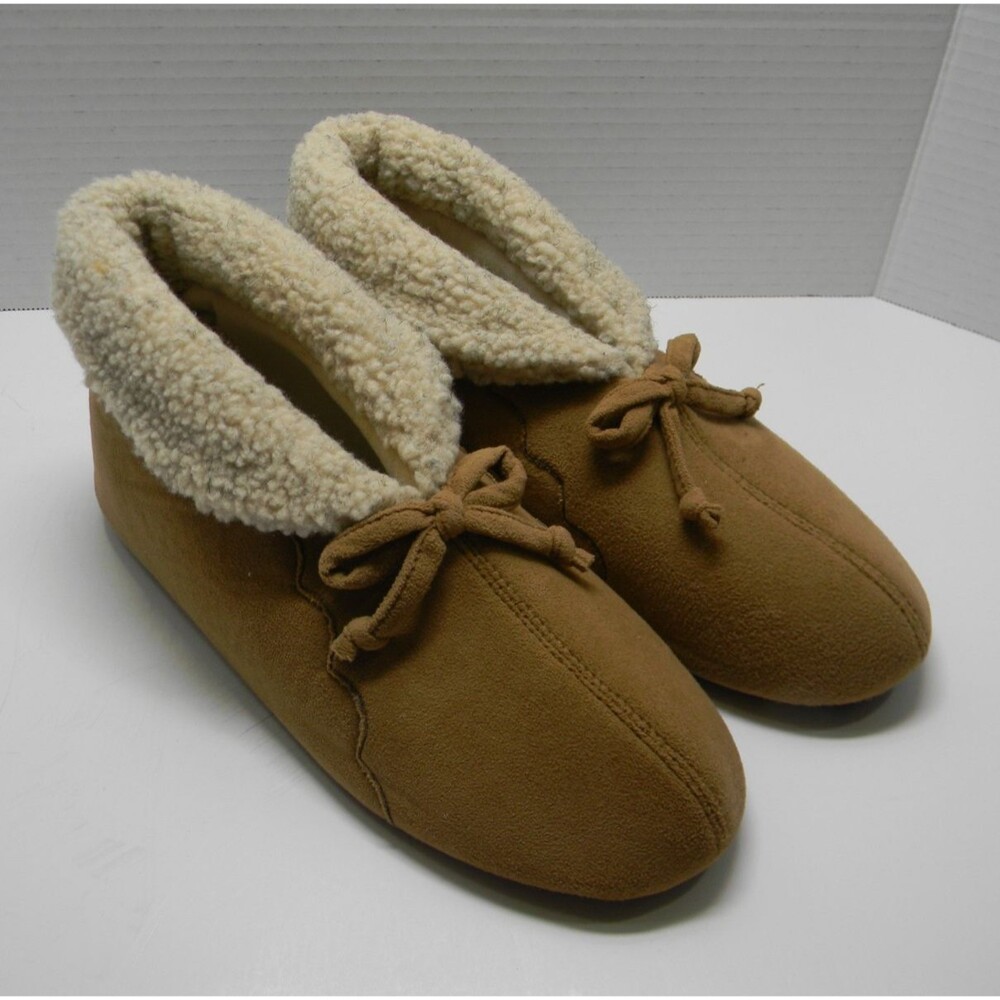 Totes Isotoner Brown Suede Slippers House Shoes Size Medium EUC